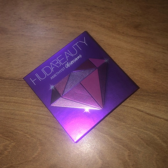 HUDA BEAUTY Other - HUDA Amethyst Obsessions